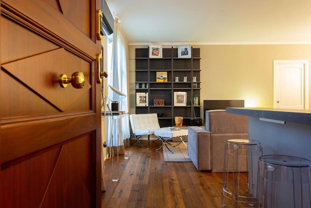 Splendido In Piazza San Carlo Apartment Turin